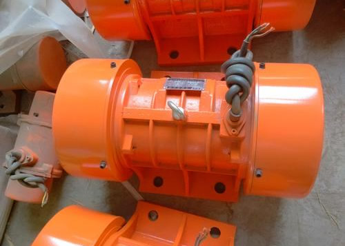 ֱ�����(d��ng)늙C(j��)�ͽ������(d��ng)늙C(j��)�ą^(q��)�e